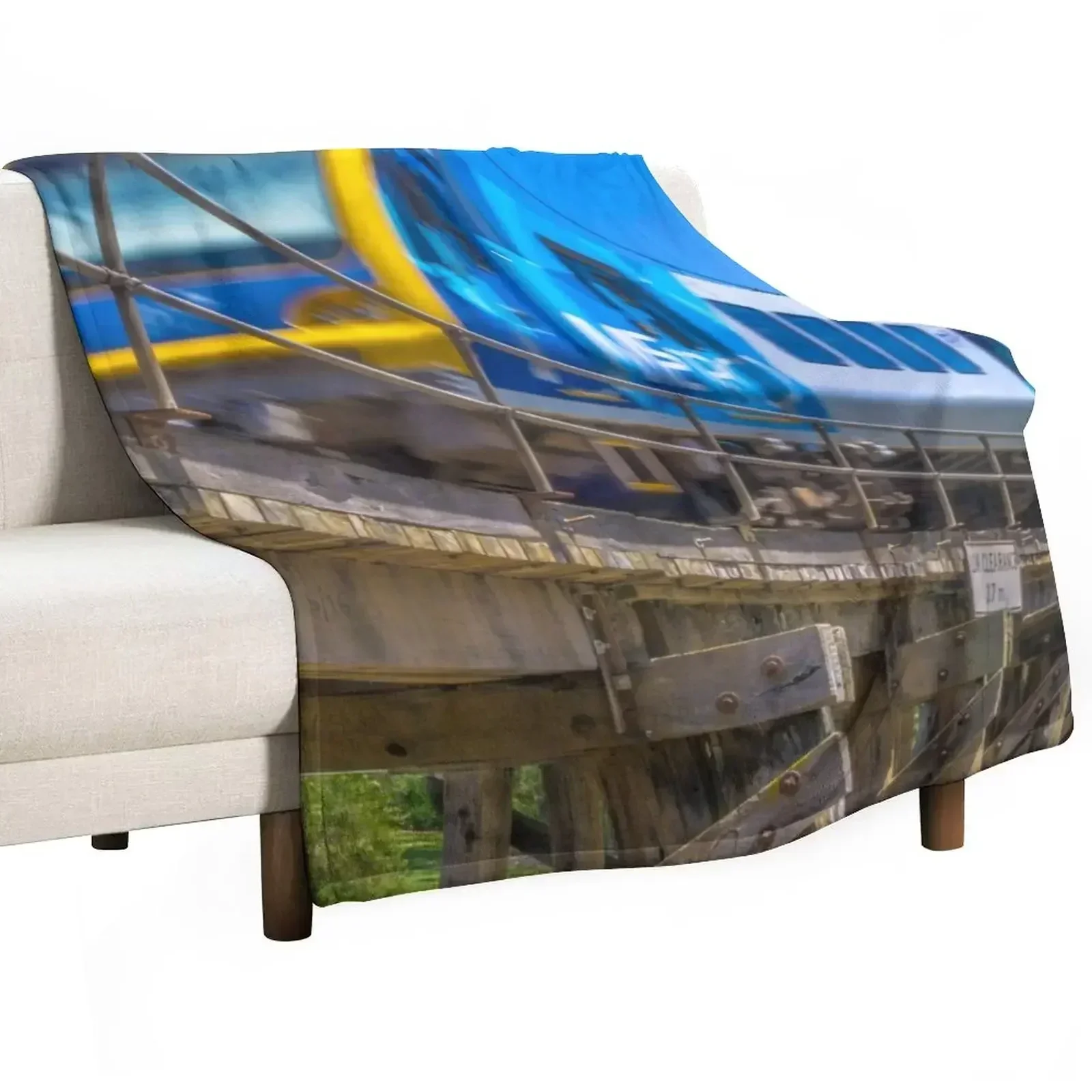 Melbourne Metro Train on Trest - Home Decor Melbourne 评论和价格